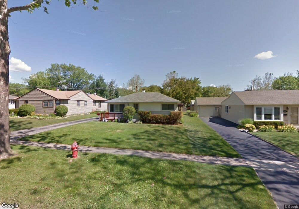 3600 Kingfisher Ln, Rolling Meadows, IL 60008 - photo 1