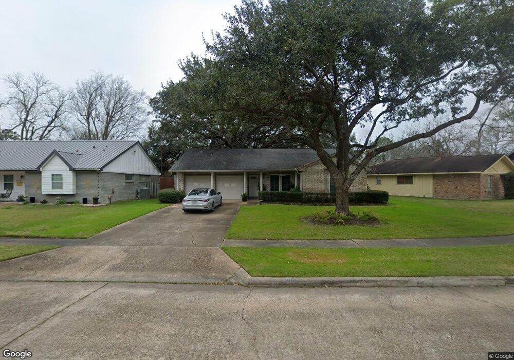 1514 Bayou Dr, Alvin, TX 77511 - photo 1