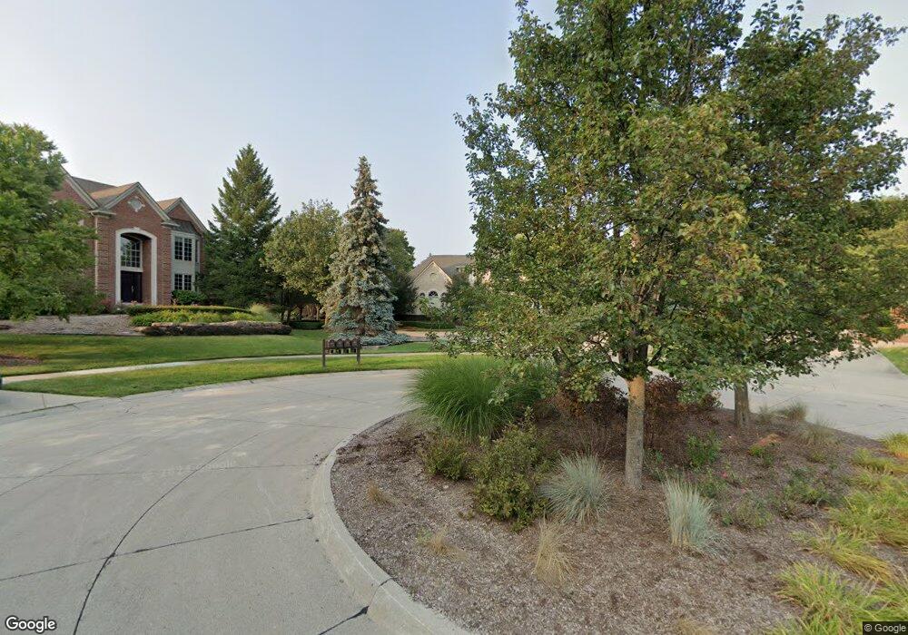 4956 Adams Pointe Ct, Troy, MI 48098 - photo 1