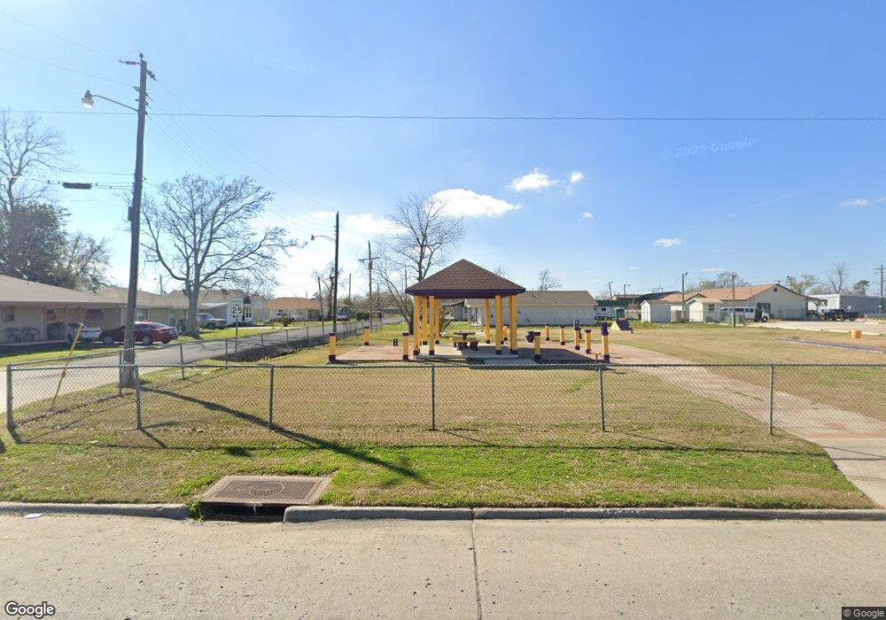 911 Booker St, Lake Charles, LA 70601 - photo 1