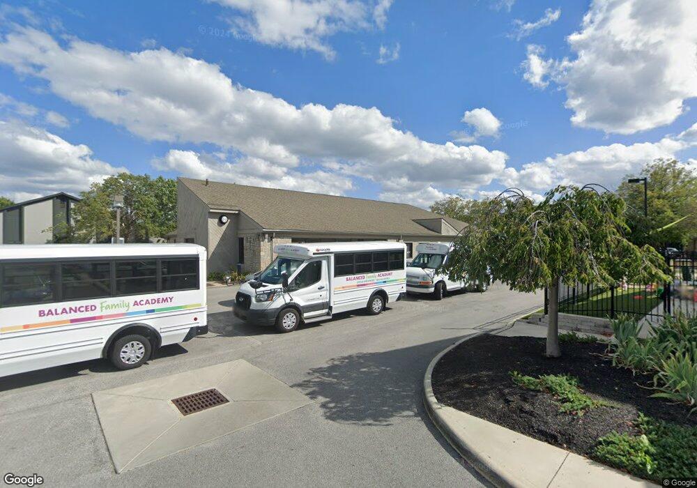 1721 Bethel Rd unit A, Columbus, OH 43220 - photo 1