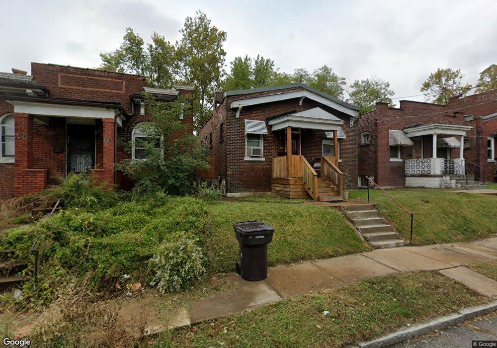 4828 Palm St, Saint Louis, MO 63115 - photo 1