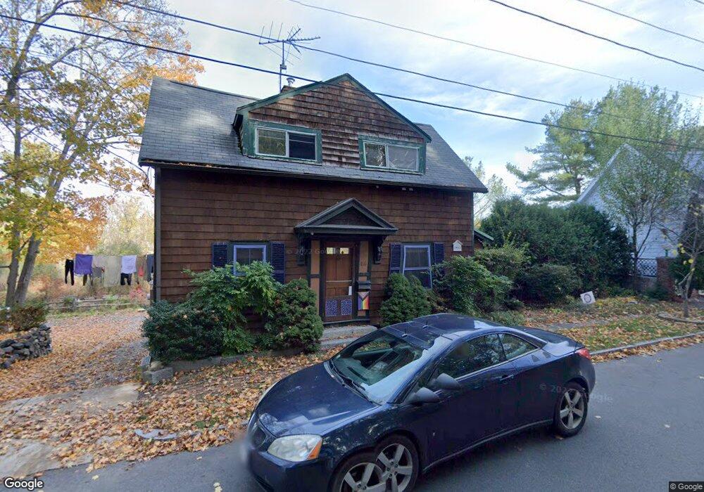 46 Valley St, Wakefield, MA 01880 - photo 1