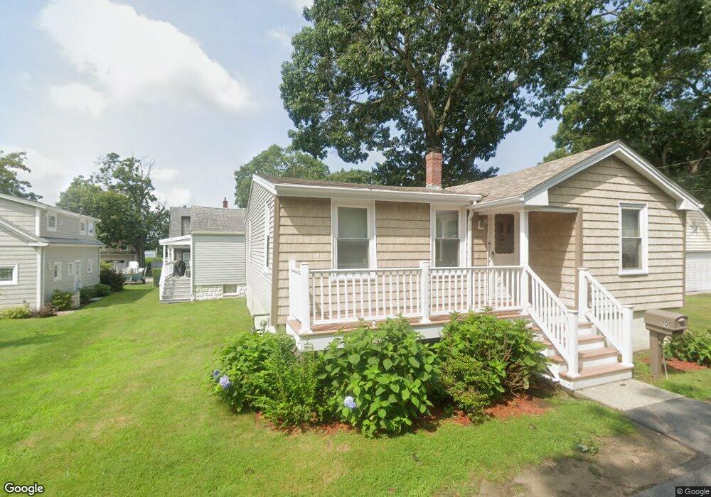 10 Clarence St, South Dartmouth, MA 02748 - photo 1