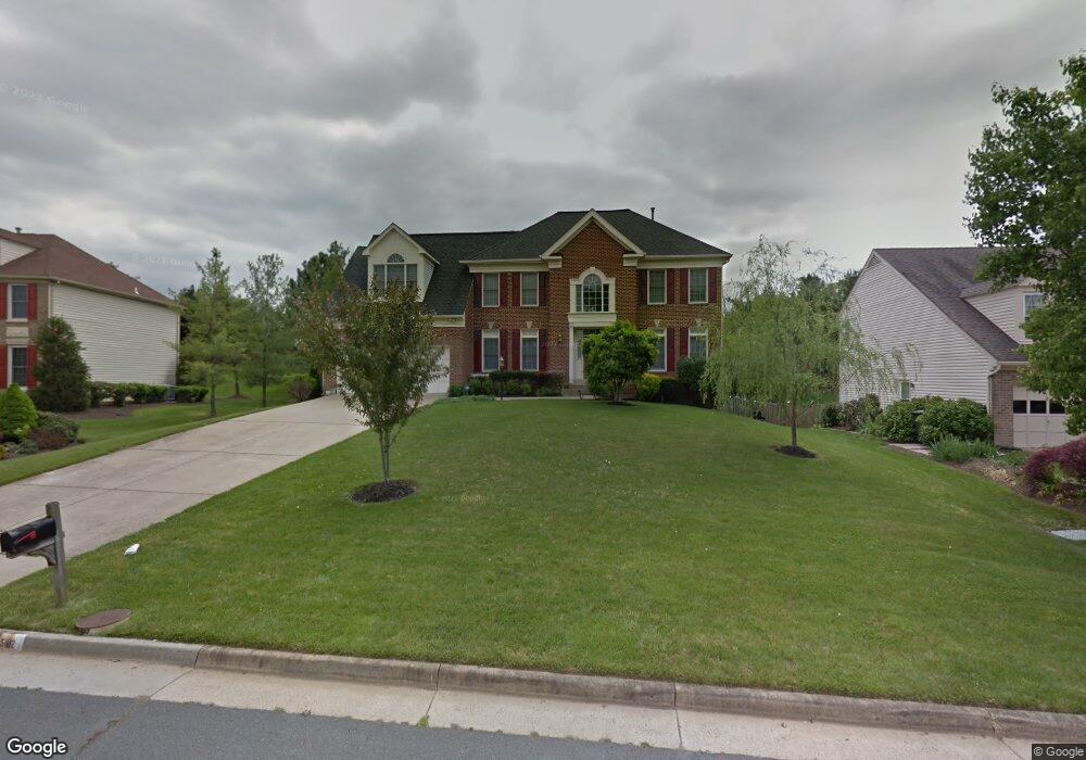 5812 Hampton Forest Way, Fairfax, VA 22030 - photo 1