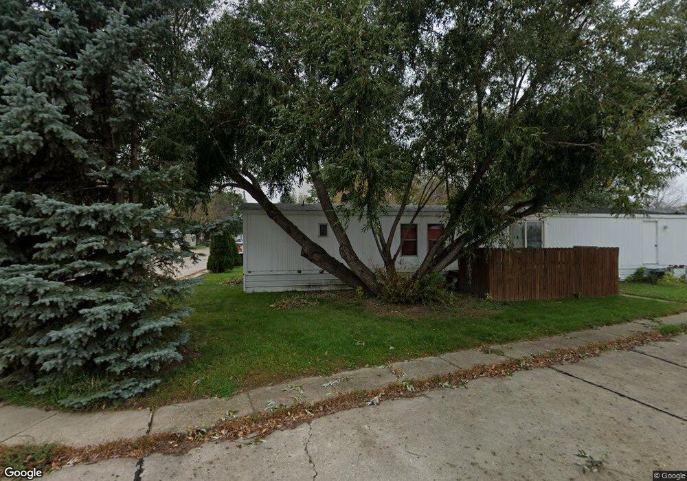 220 7th St SE, Mandan, ND 58554 - photo 1