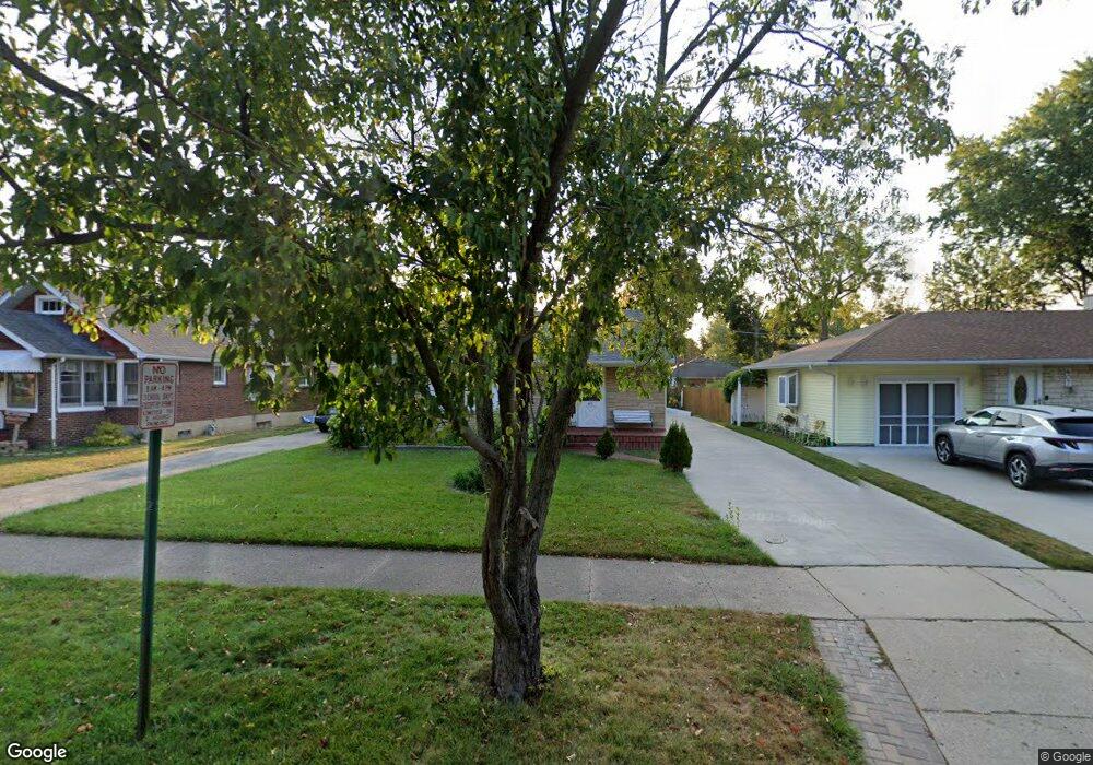 611 N Martin Ave, Waukegan, IL 60085 - photo 1
