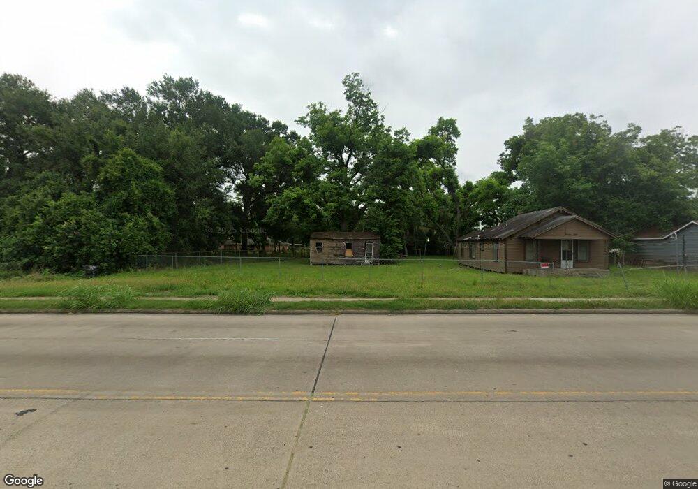 787 W Little York Rd, Houston, TX 77091 - photo 1