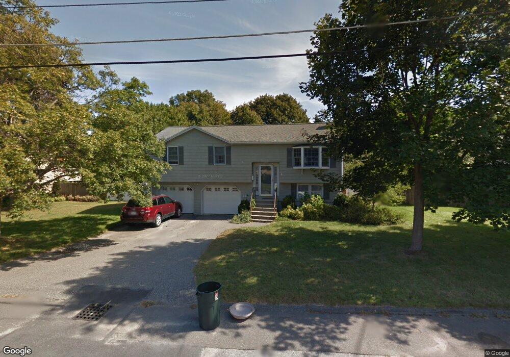 7 Hall Rd, Stoneham, MA 02180 - photo 1