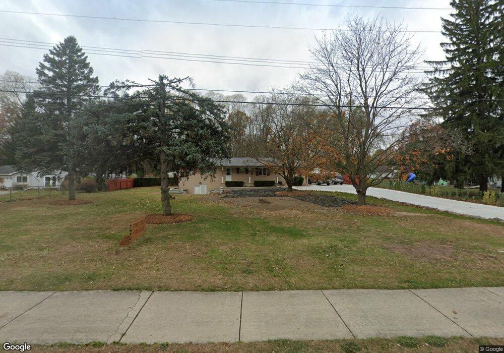 1540 Lochaven Rd, West Bloomfield, MI 48324 - photo 1