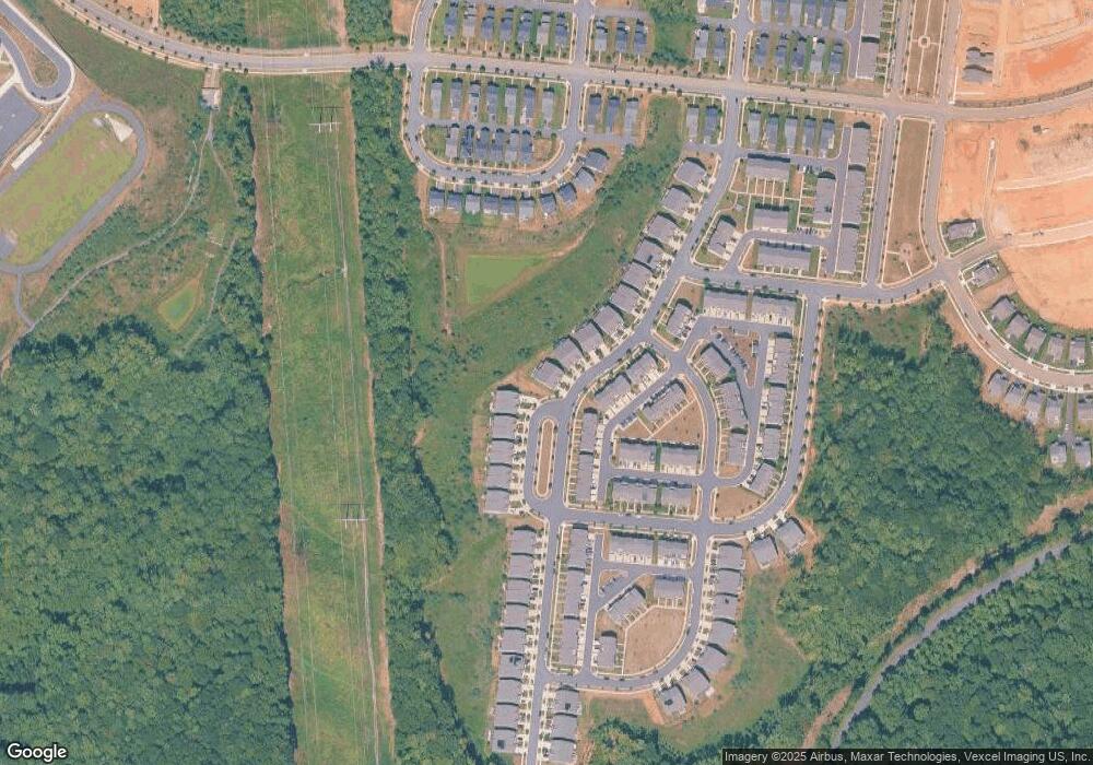 18118 Red Mulberry Rd, Dumfries, VA 22026 - photo 1