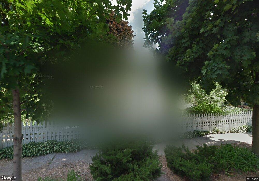 911 Maplehill Ave, Lansing, MI 48910 - photo 1