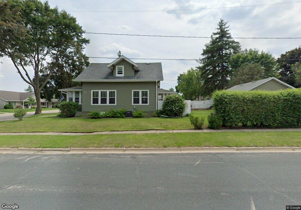 577 W 3rd St, Zumbrota, MN 55992 - photo 1