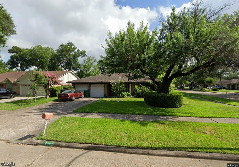 5902 Gum Grove Ln, Houston, TX 77088 - photo 1
