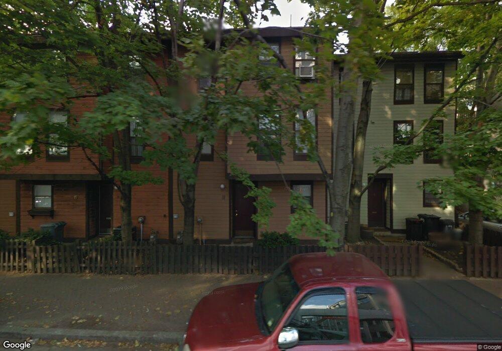 18 Lilac Ct, Cambridge, MA 02141 - photo 1