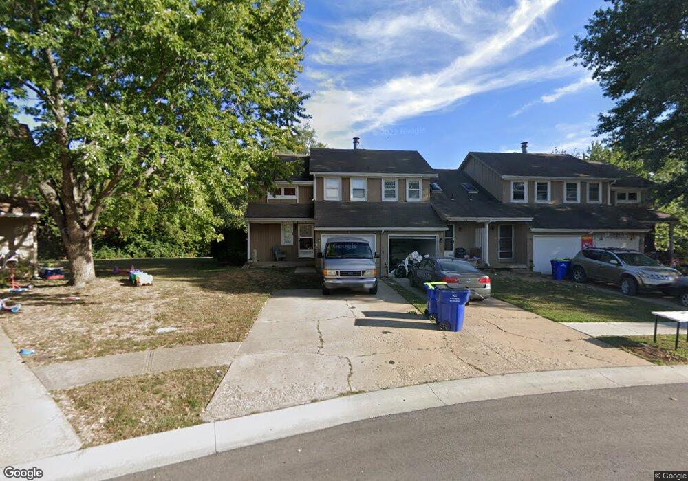 6431 Hallet St, Shawnee, KS 66216 - photo 1