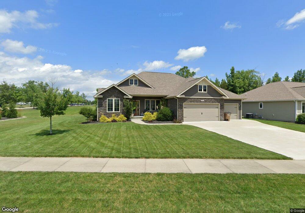 6746 Westbrook Dr, Columbus, IN 47201 - photo 1