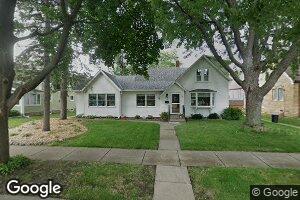 464 4th St N, Bayport, MN 55003