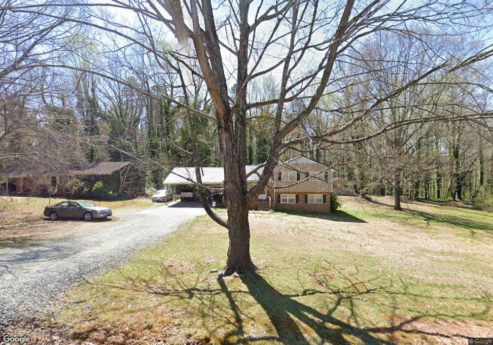 1711 N Chatham Ave, Siler City, NC 27344 - photo 1