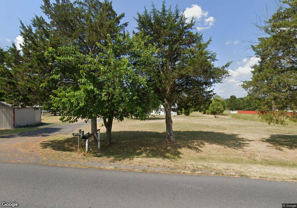 992 E Queen St, Strasburg, VA 22657 - photo 1