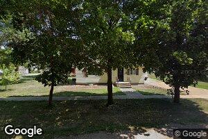 402 S Pearl St, Menno, SD 57045