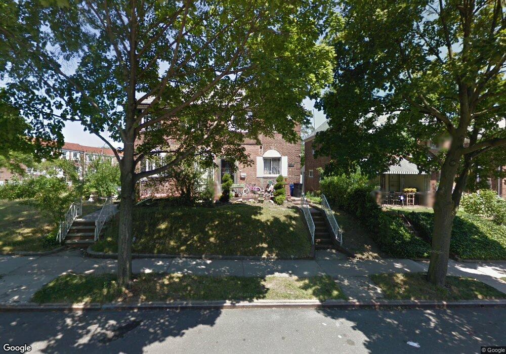 17507 73rd Ave, Fresh Meadows, NY 11366 - photo 1