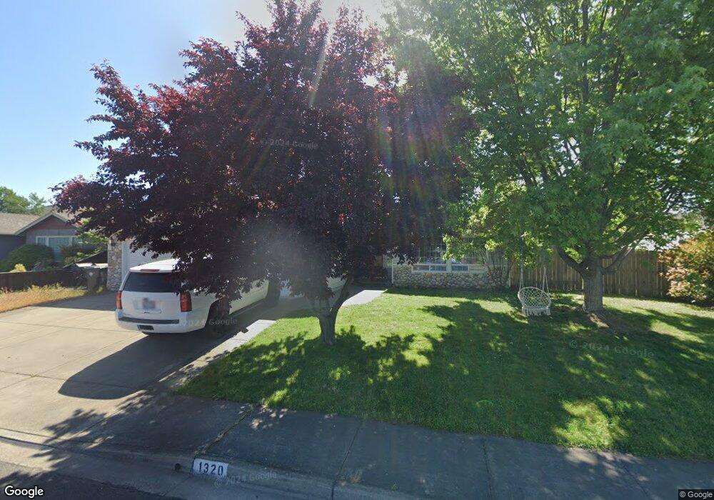 1320 Hawthorne Way unit 12, Central Point, OR 97502 - photo 1