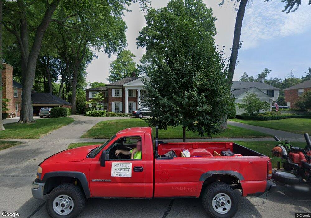 268 Cloverly Rd, Grosse Pointe Farms, MI 48236 - photo 1