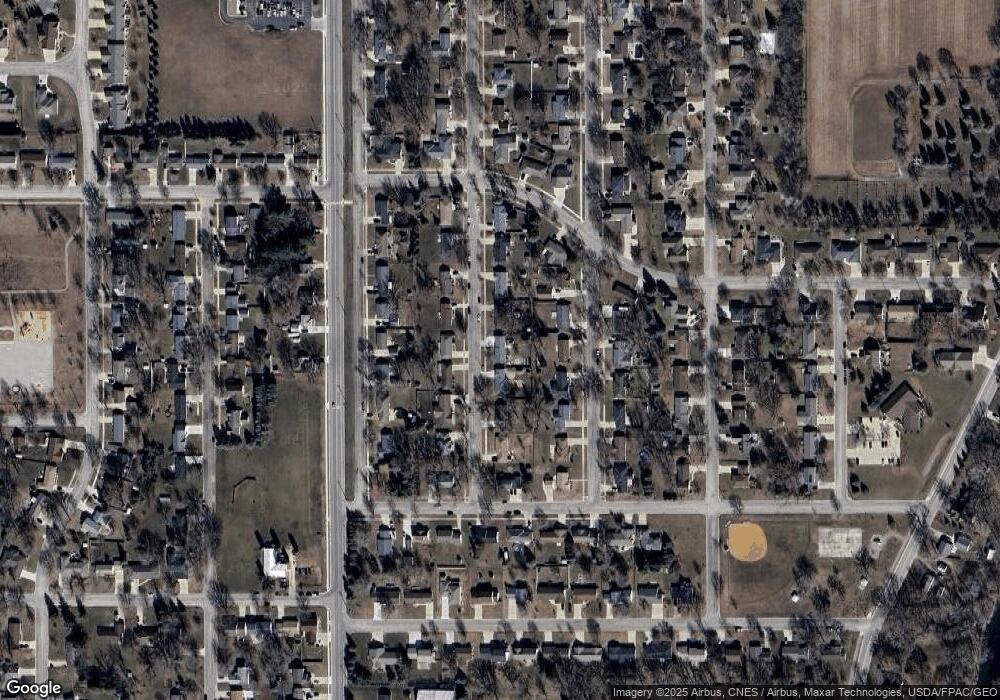 2009 11th St SW, Austin, MN 55912 - photo 1