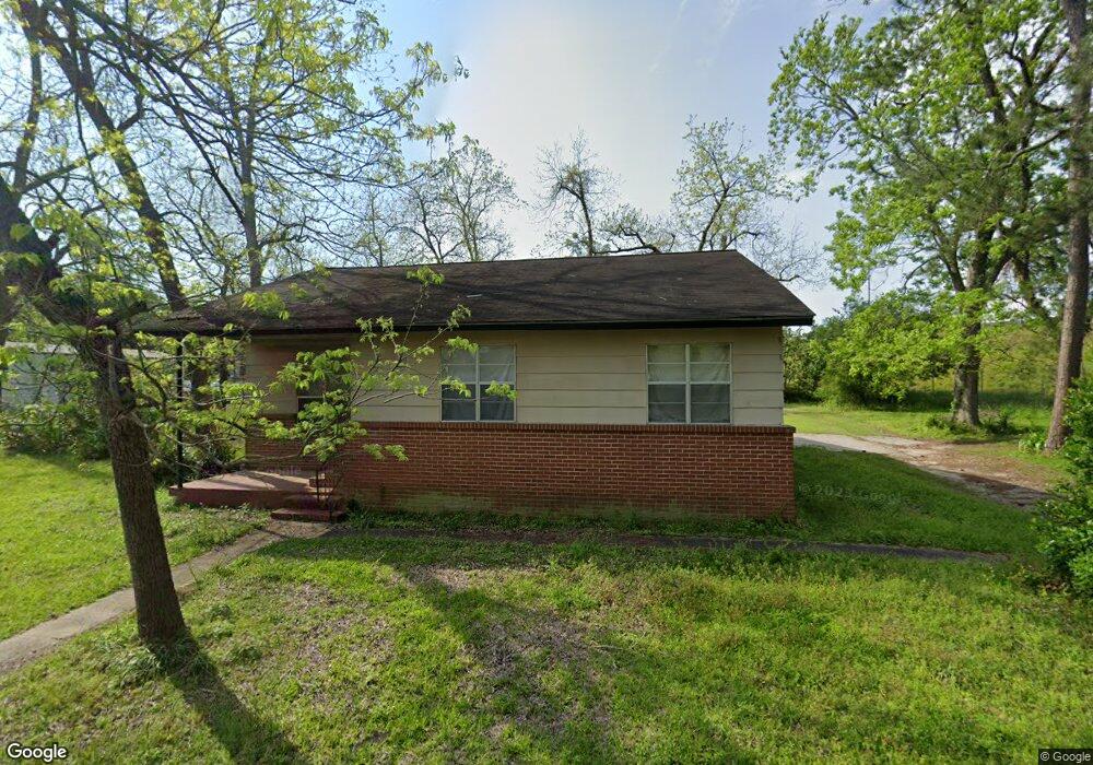 407 31st St W, Tifton, GA 31794 - photo 1