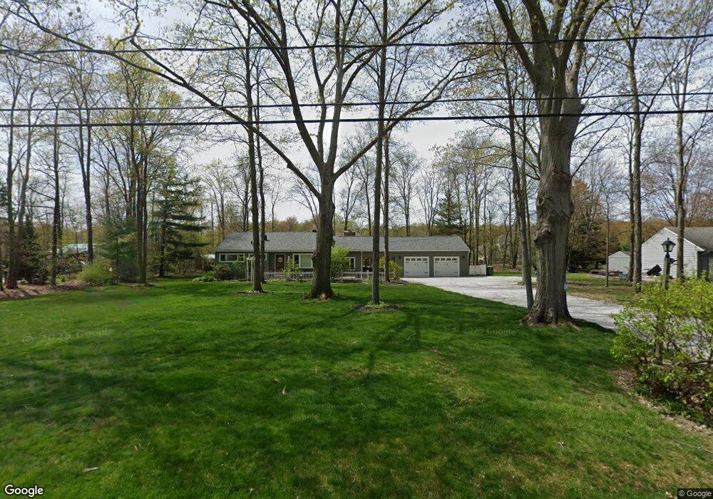 10802 Beechwood Dr, Willoughby, OH 44094 - photo 1