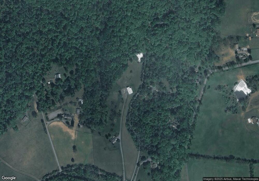 21673 Oatlands Rd, Aldie, VA 20105 - photo 1