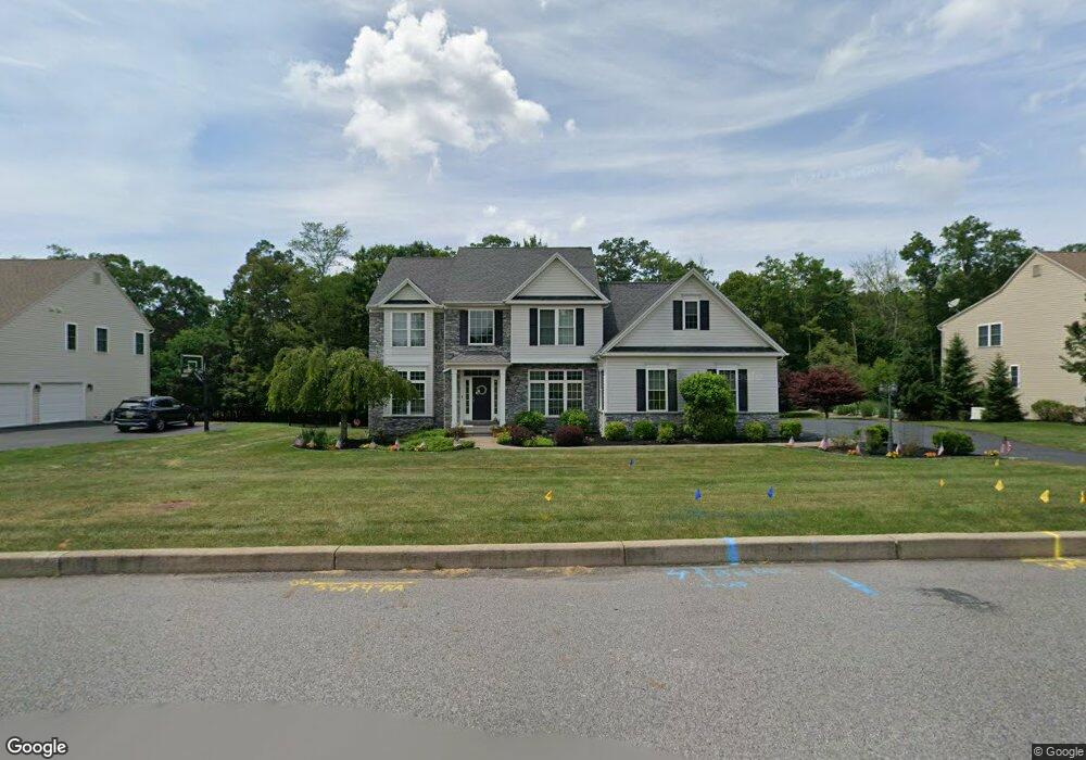 1066 Woodberry Dr, Mountain Top, PA 18707 - photo 1