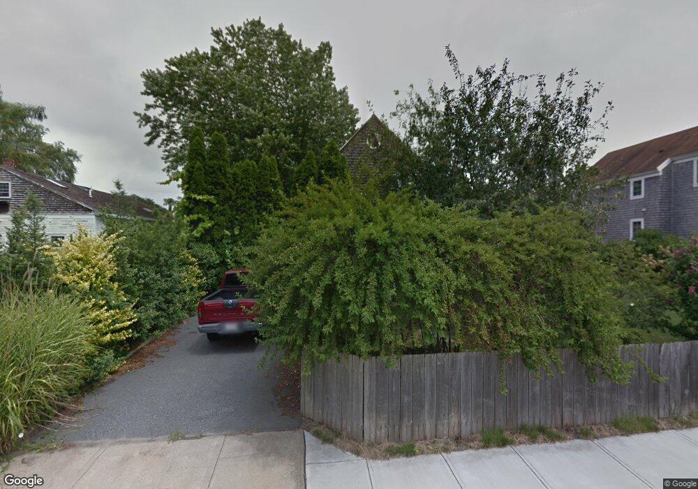 68 Clinton St unit C, Newport, RI 02840 - photo 1