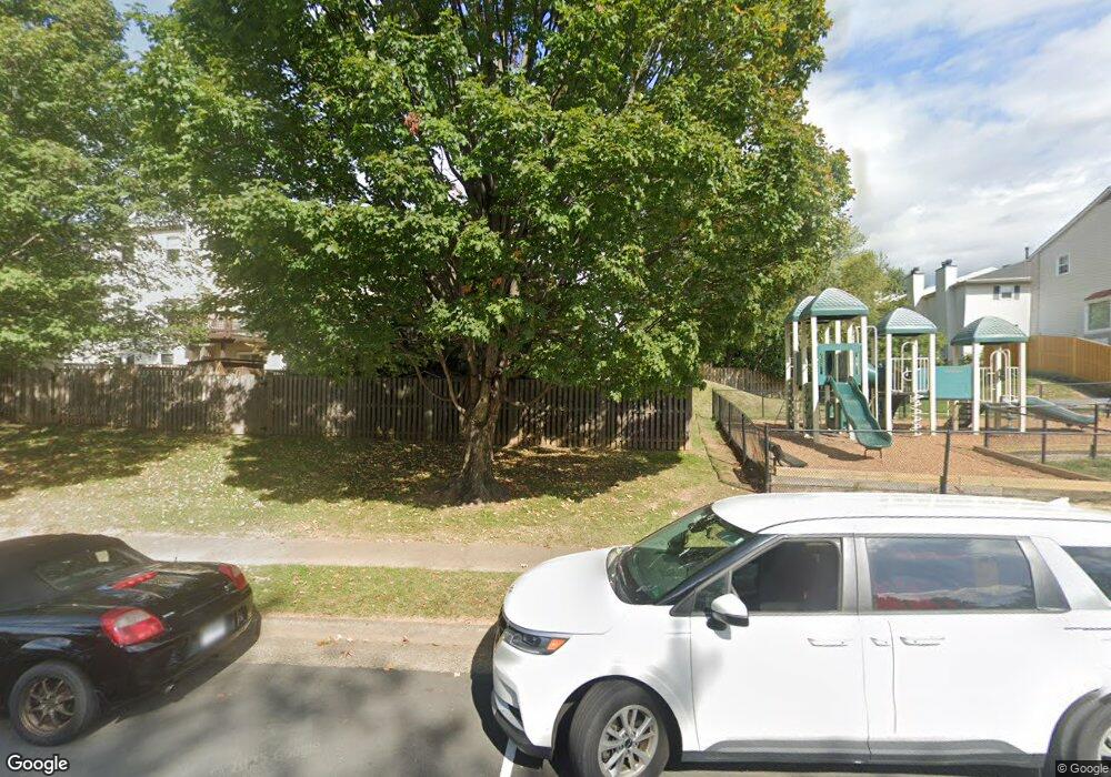 3045 Hickory Grove Ct, Fairfax, VA 22031 - photo 1