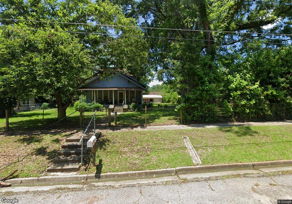 1016 N 11th Ave, Laurel, MS 39440 - photo 1