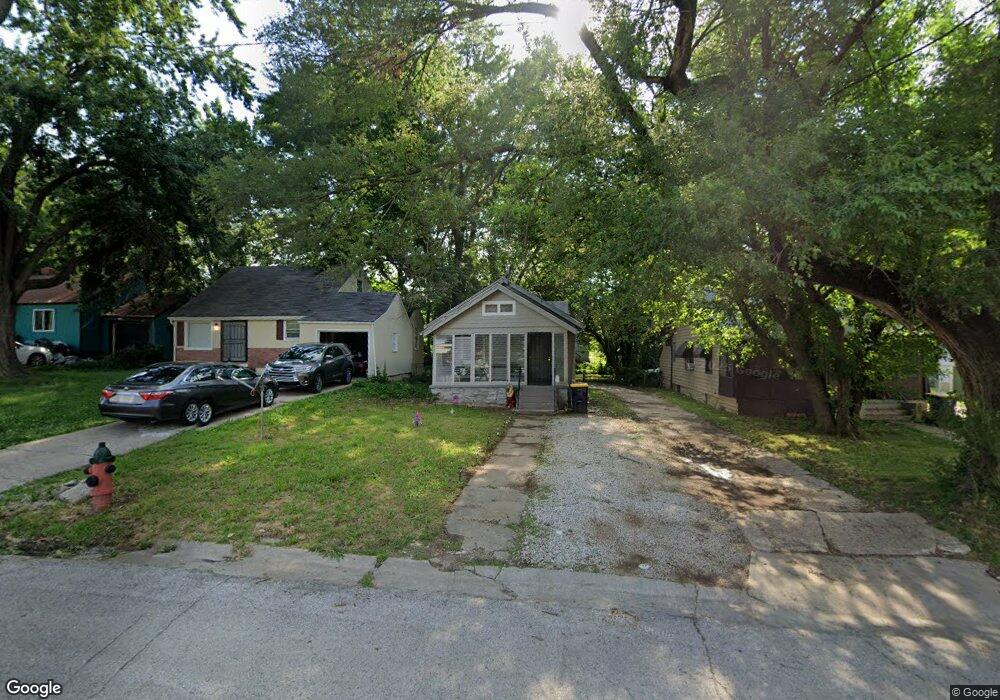 7036 Bales Ave, Kansas City, MO 64132 - photo 1