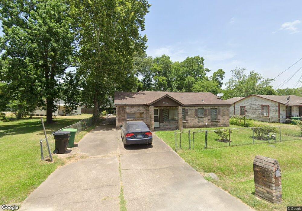 1024 North Ln, Houston, TX 77088 - photo 1