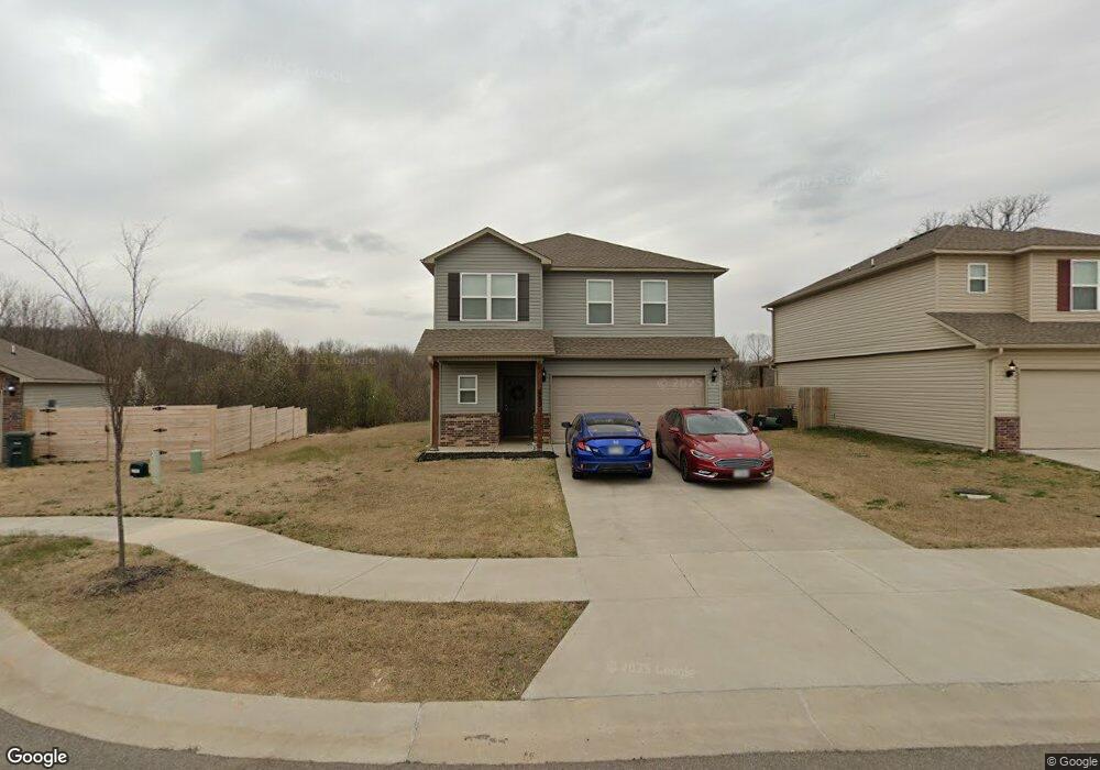 889 E Sparrow Cir, Fayetteville, AR 72701 - photo 1