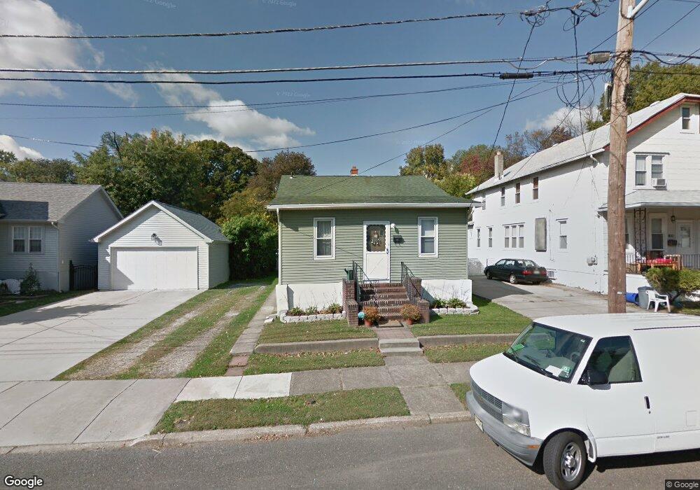 323 Walnut Ave, Gloucester City, NJ 08030 - photo 1