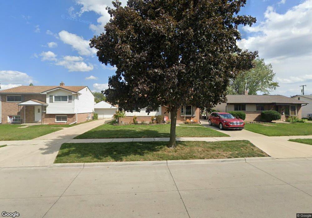 30410 Calahan Rd, Roseville, MI 48066 - photo 1