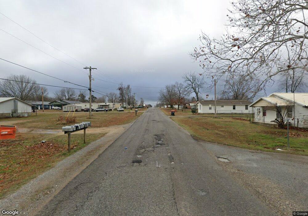 4 W Senior St, Colcord, OK 74338 - photo 1