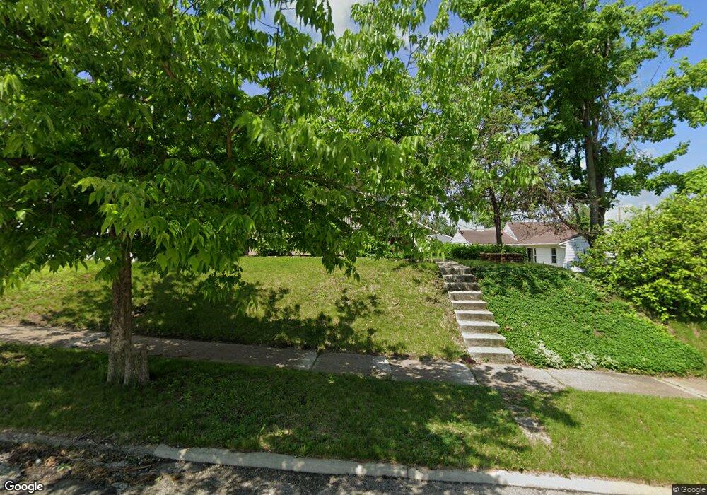 2012 Hamilton St SW, Cedar Rapids, IA 52404 - photo 1