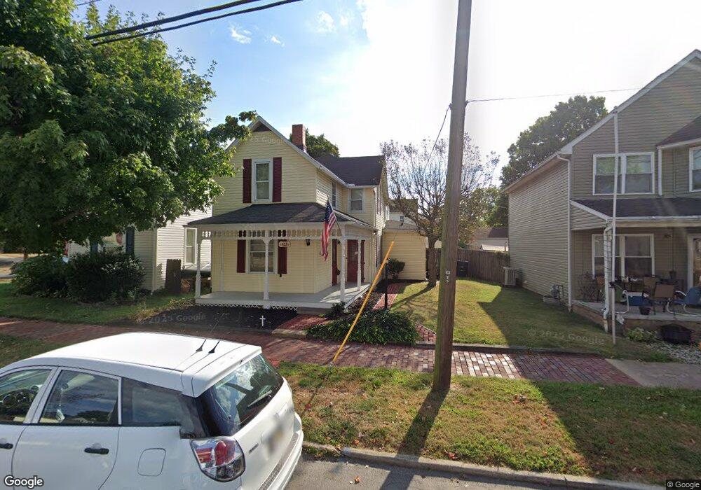 628 N Maple St, Lancaster, OH 43130 - photo 1