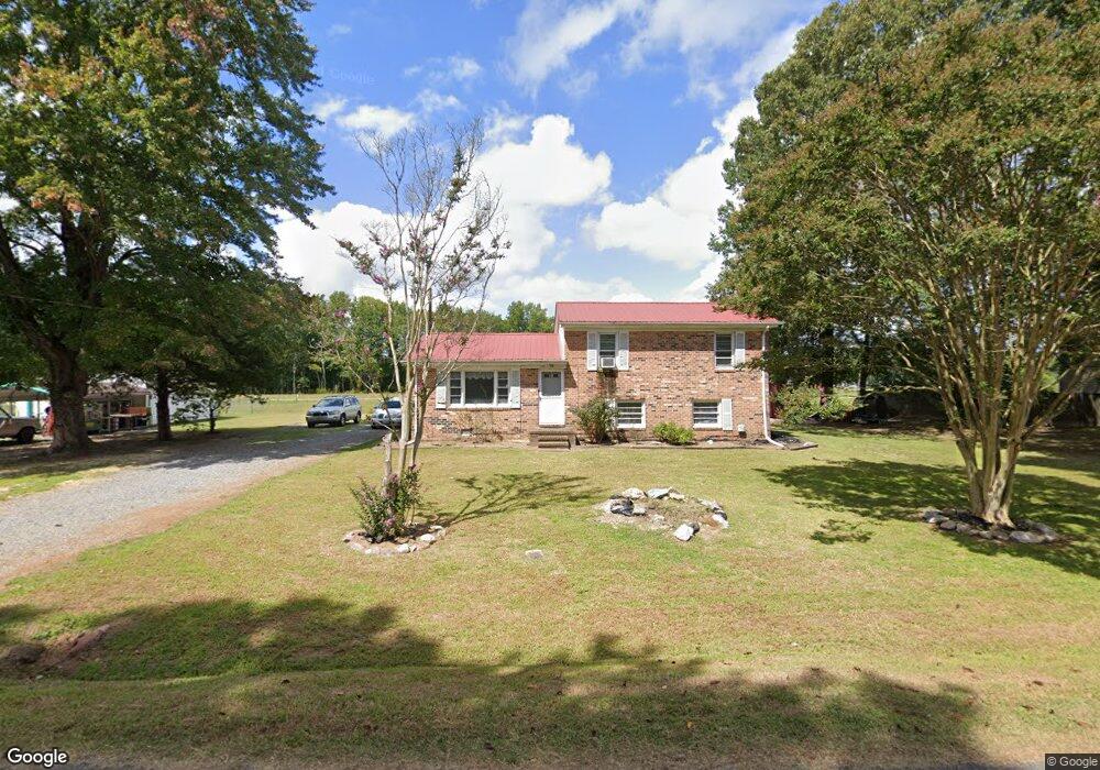 740 Bagby St, West Point, VA 23181 - photo 1