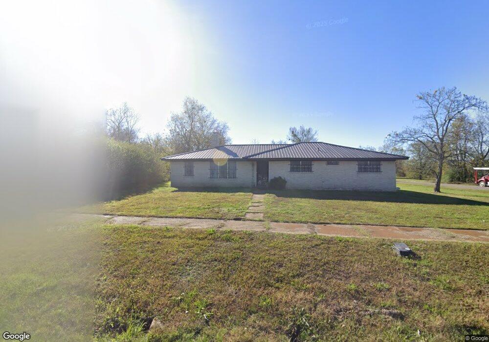 1312 W Main St, Hugo, OK 74743 - photo 1