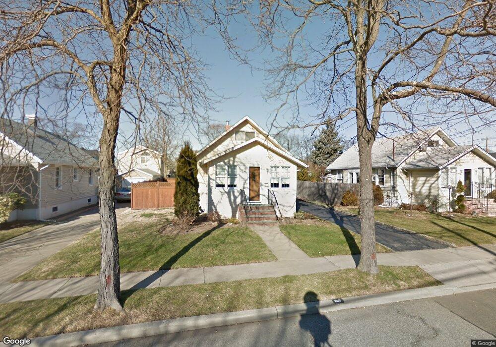 806 Nassau St, Bellmore, NY 11710 - photo 1