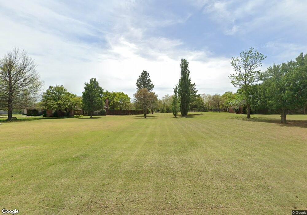 2319 Walnut Dr, Tuttle, OK 73089 - photo 1