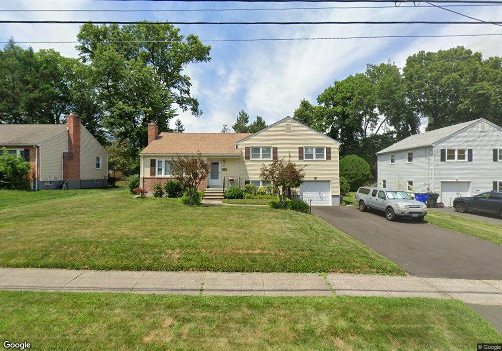 98 Hilldale Rd, West Hartford, CT 06117 - photo 1