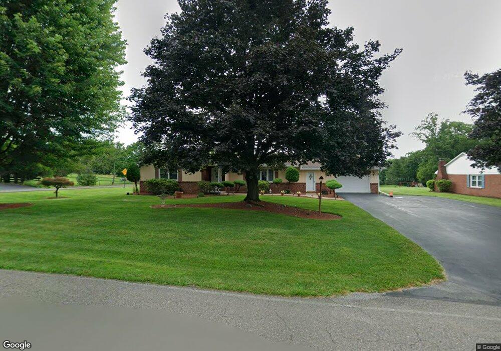 635 Crestwood Dr, Bloomsburg, PA 17815 - photo 1